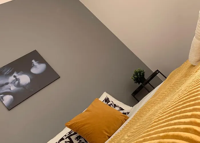 Central Lisbon Rooms, Best Location For Tourists